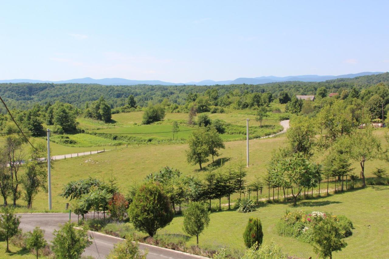 Lavanda Farm Apartmani Rakovica Ngoại thất bức ảnh