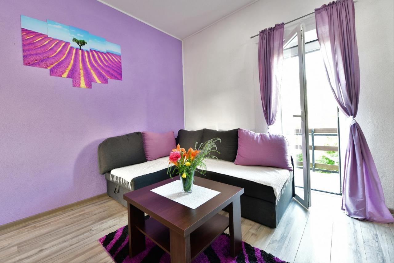 Lavanda Farm Apartmani Rakovica Ngoại thất bức ảnh
