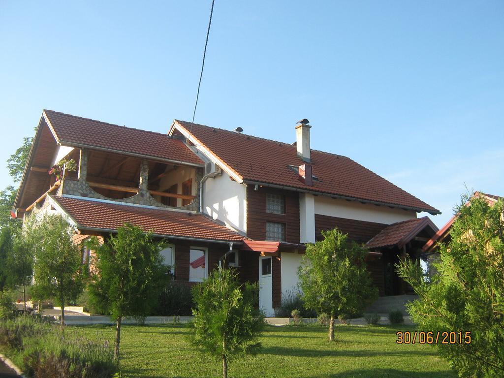 Lavanda Farm Apartmani Rakovica Ngoại thất bức ảnh