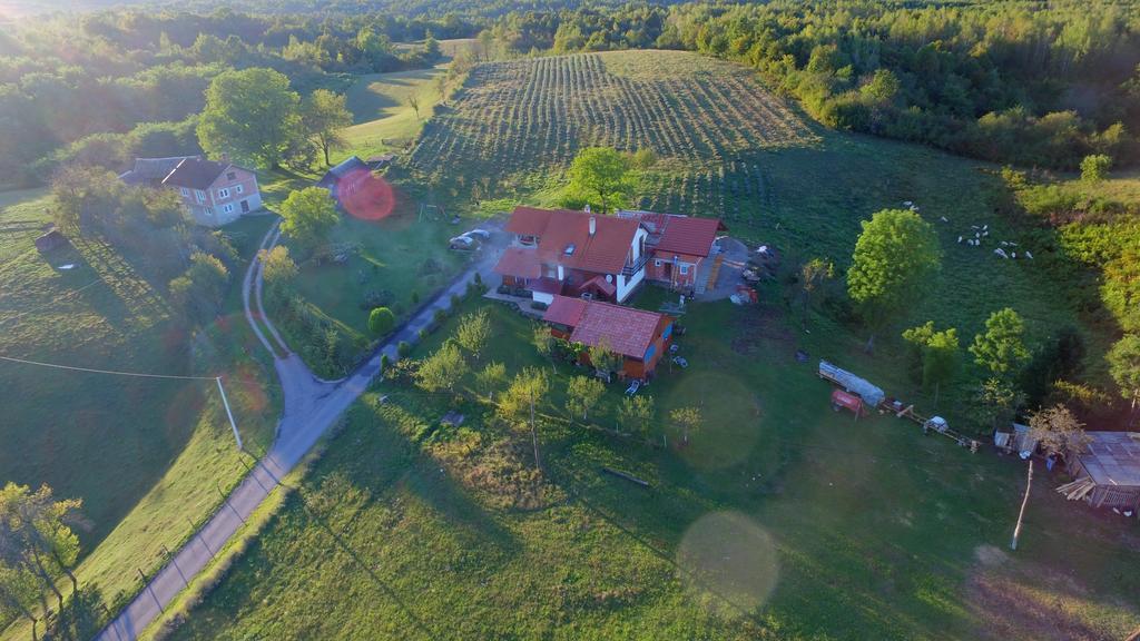 Lavanda Farm Apartmani Rakovica Ngoại thất bức ảnh