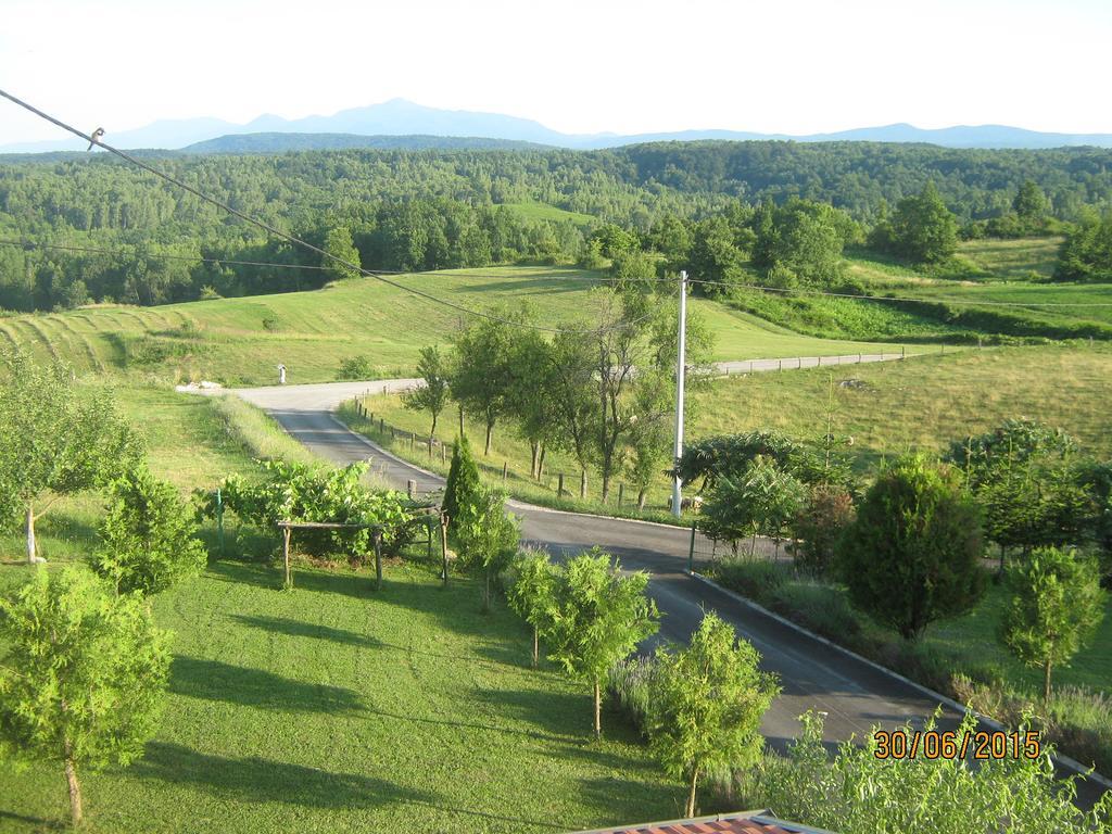 Lavanda Farm Apartmani Rakovica Ngoại thất bức ảnh